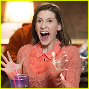 Eden Sher's Sue Heck Centered 'Middle' Spinoff Series Gets Pilot Production Commitment