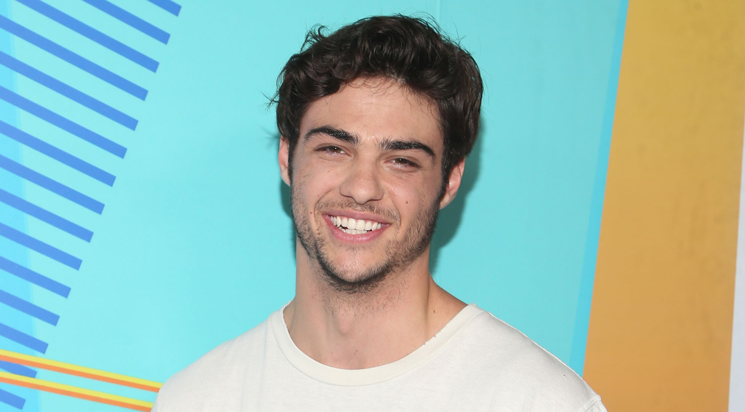 Noah Centineo Loves Being Cast as a Hearthtrob | Noah Centineo | Just ...