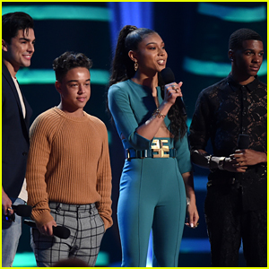 'On My Block' Wins Breakout Show at Teen Choice Awards 2018