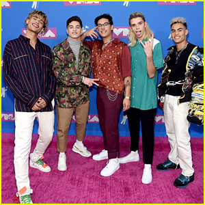 Boy Bands PRETTYMUCH, Forever In Your Mind & 4th Ave Arrive For MTV VMAs 2018