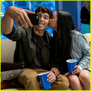 'To All The Boys I've Loved Before' Sequel Would Focus On Lara Jean & Peter's Relationship Struggles