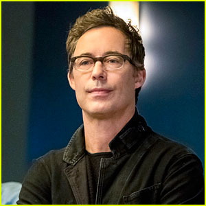 Harrison Wells Will Be a Detective In ‘The Flash’ Season 5 | The Flash ...