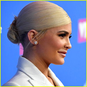 Kylie Jenner Switches Up Her Hair to Frosted Pink! | Kylie Jenner | Just  Jared Jr.