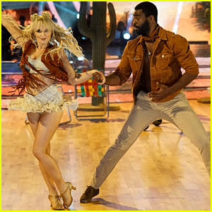 Evanna Lynch Jives For Vegas Night on 'Dancing With The Stars' Week #2