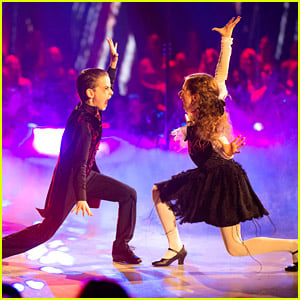 Jason Maybaum Becomes a Vampire For 'DWTS Juniors' on Halloween Night!