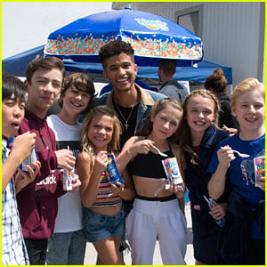 Jordan Fisher Surprises 'DWTS: Juniors' Cast With Dippin' Dots Before Filming!
