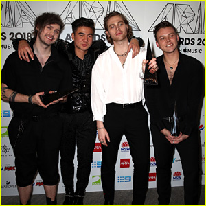 5 Seconds of Summer Pick Up Three Awards at ARIAs 2018