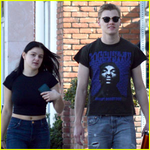 Ariel Winter Flashes Her Midriff in a Crop Top While Out With Levi Meaden