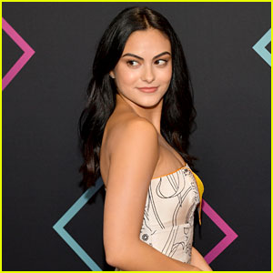 Camila Mendes Does Her Makeup With a Pancake in Cole Sprouse's Instagram Stories!