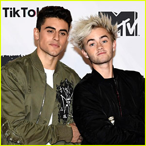 Jack & Jack Take A Lie Detector Test - Find Out How Truthful They Were!
