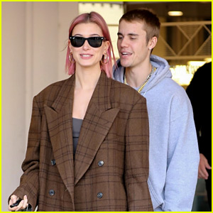 Hailey Bieber Shows Off New Pink Hair While Shopping with Justin!