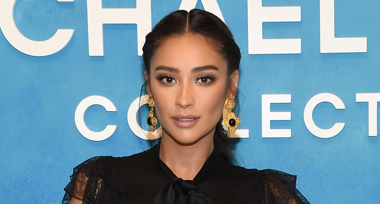 Shay Mitchell Reveals She Suffered A Miscarriage In 2018 Shay Mitchell Just Jared Jr
