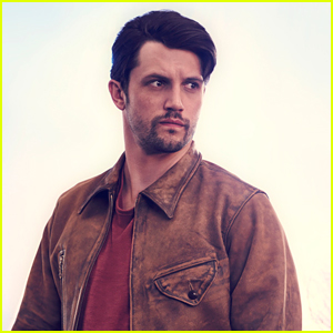 Why Nathan Parsons Was The Perfect Actor To Play Max in 'Roswell, New Mexico'