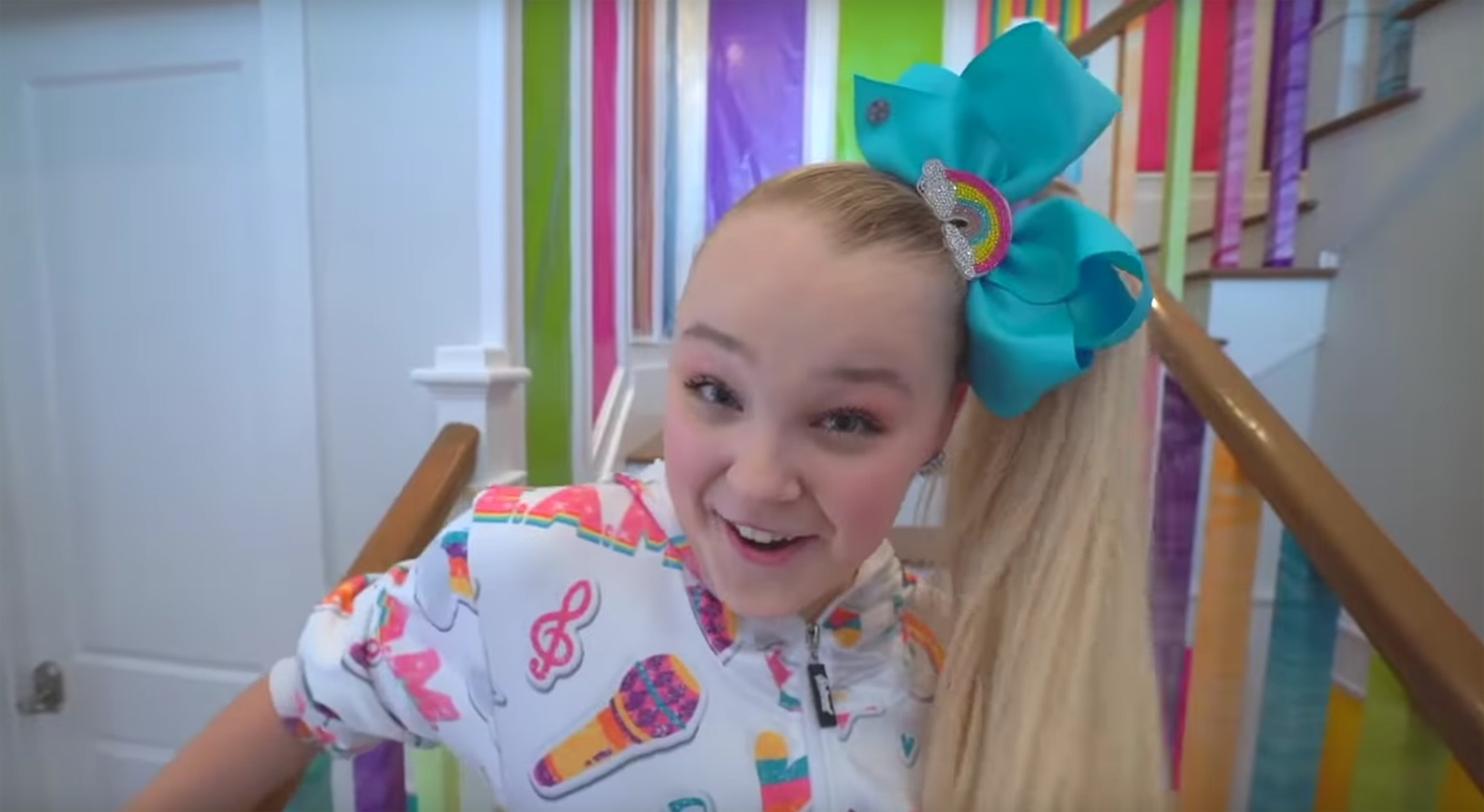 Jojo Siwa Reveals 50 Firefighters Got Called To ‘my Story Music Video Set Jojo Siwa Music 2161