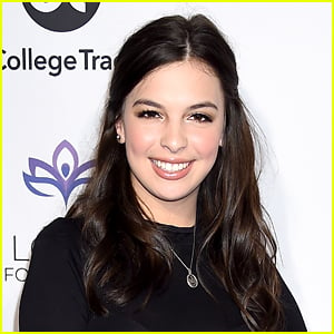 Isabella Gomez Opens Up About The Responsibility of Playing a Latinx ...