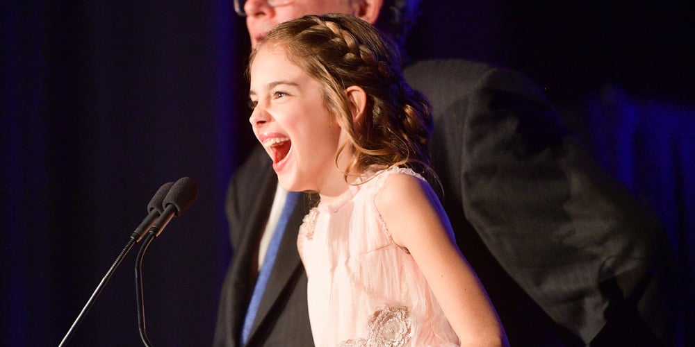 ‘American Housewife’ Actress Julia Butters Presents Award at Cinema