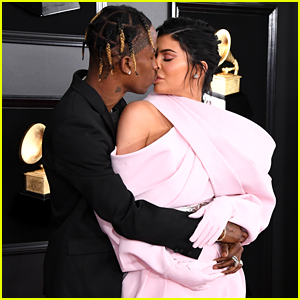 Kylie Jenner Kisses Boyfriend Travis Scott on Grammys 2019 Red Carpet!