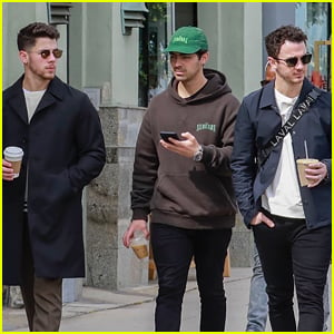 Nick, Joe, & Kevin Jonas Meet Up for Lunch in L.A.