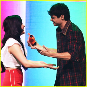 Noah Centineo is Presented with Favorite Movie Actor by Lana Condor at KCAs 2019!