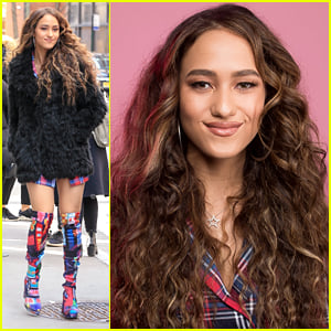 Skylar Stecker Gives Big Thanks To Fans For Support of 'Redemption' Album