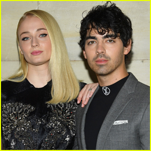 Sophie Turner Reveals How She & Joe Jonas First Started Talking | Joe ...