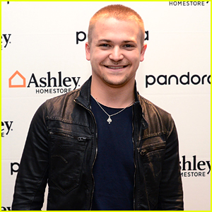 Hunter Hayes Opens Up About His Relationship With Social Media