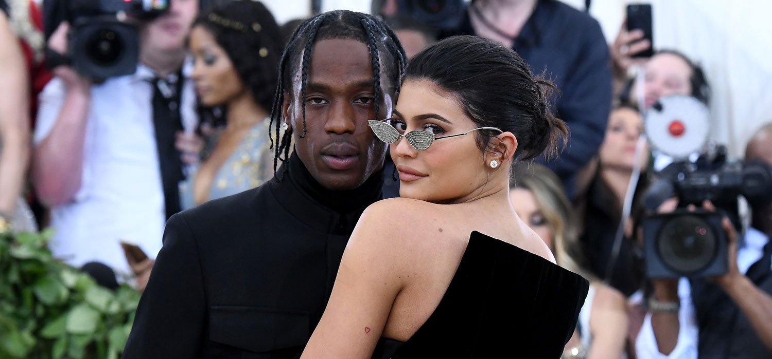 Kylie Jenner And Travis Scott Embrace Each Other And Kiss In New Instagram