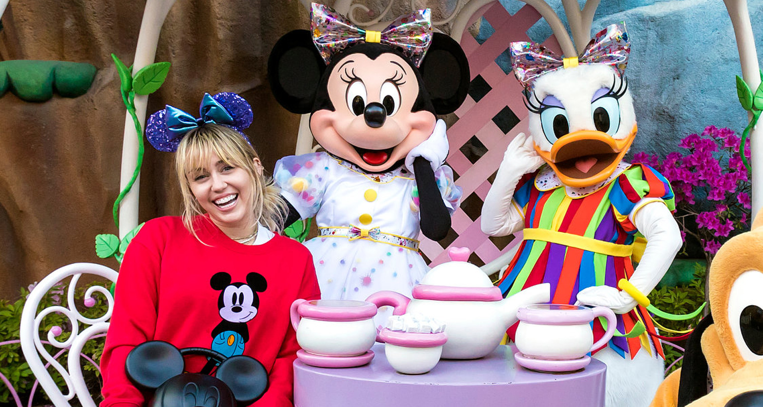 Miley Cyrus Has ‘High School Musical’ Jam Session! Miley Cyrus Just