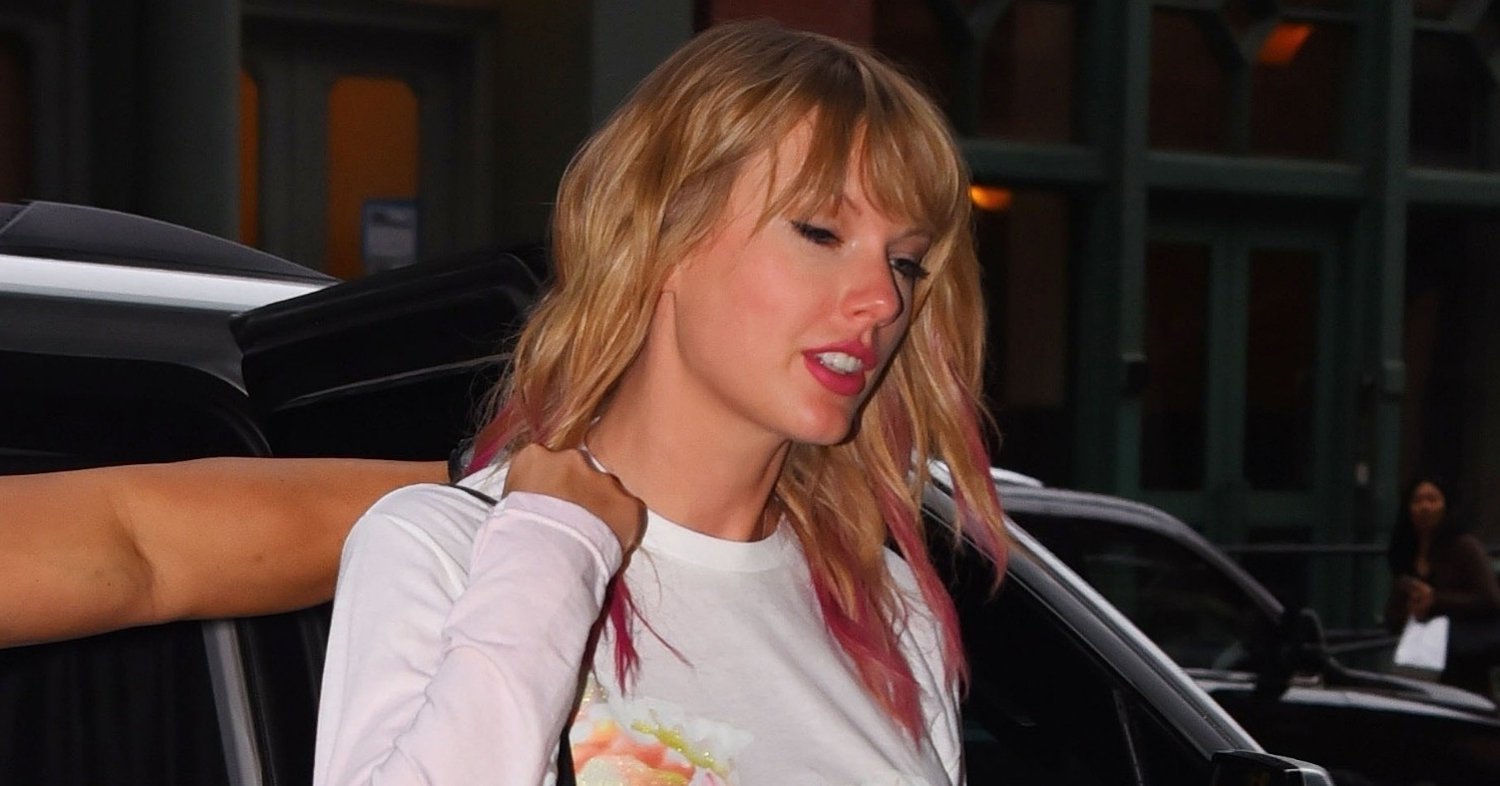 Is Taylor Swift Teasing New Music Merch with This Outfit? | Taylor ...