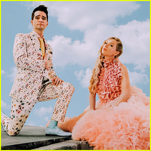 Taylor Swift and Brendon Urie Preview Their BBMA Performance in New 'ME!' Vertical Video