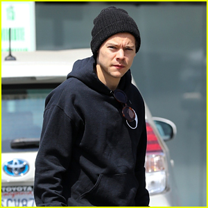 Harry Styles Picks Up Two Green Smoothies in L.A. Sighting