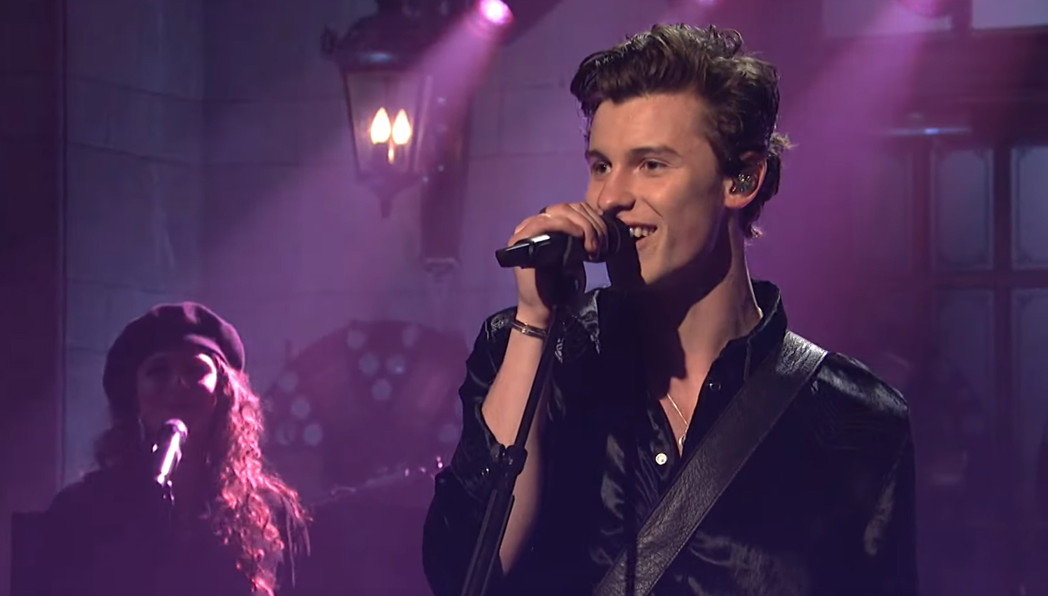 Shawn Mendes Performs His New Single On ‘snl Watch Now Saturday Night Live Shawn Mendes 