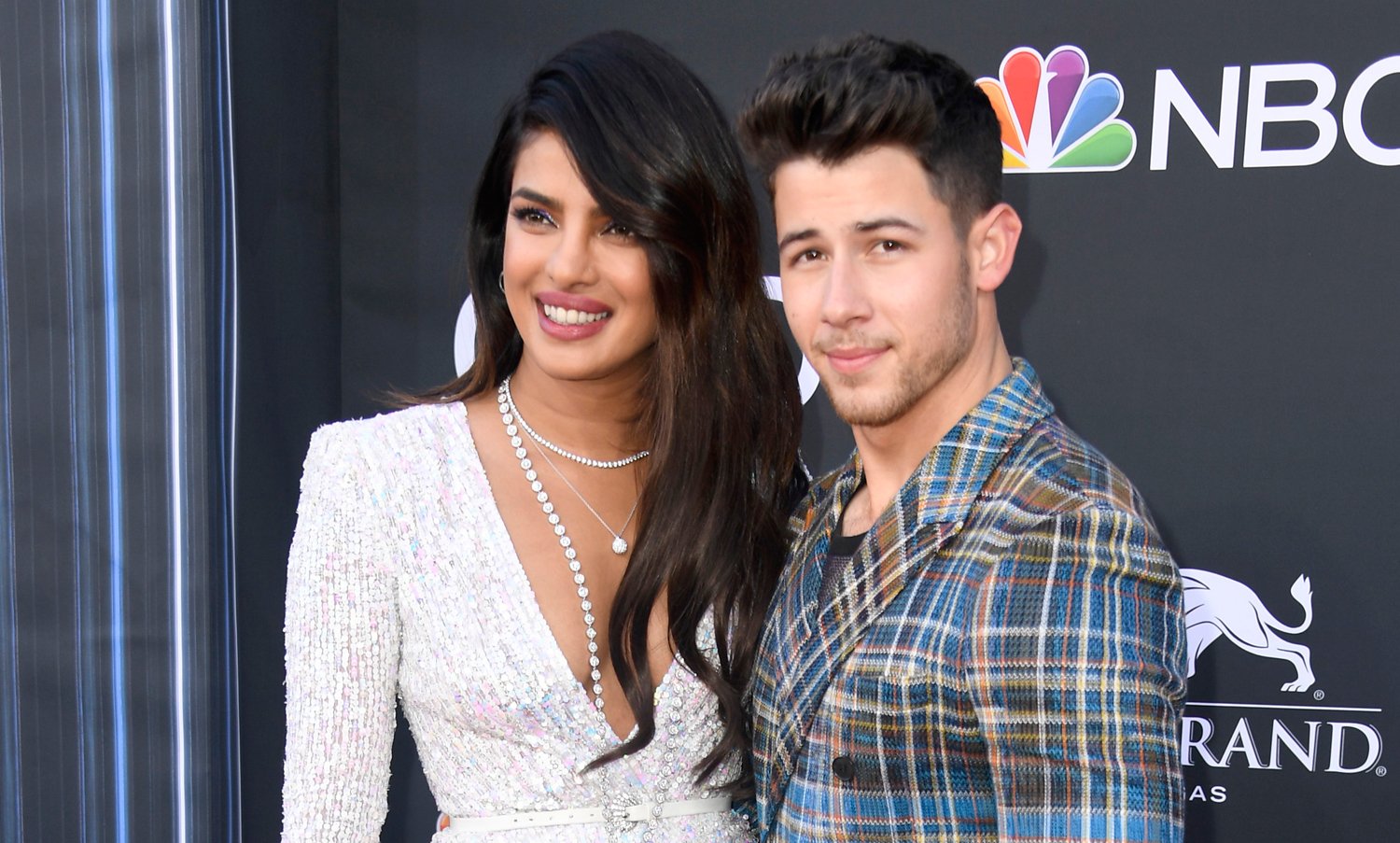 Nick Jonas’ Wife Priyanka Chopra Is By His Side At BBMAs 2019! | 2019 ...