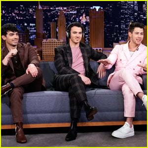 Jonas Brothers' Reunion Secret was Almost Spoiled! (VIDEO)