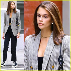 Kaia Gerber Meets Up With Brother Presley & Mom Cindy Crawford For Event in NYC