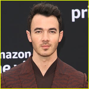 Kevin Jonas Opens Up About Being Bullied When He Was A Kid in ‘Chasing ...