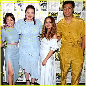 Aimee Carrero Debuts Season 3 Trailer For 'She-Ra and the Princesses of Power' at Comic-Con - Watch Now!