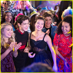 'Andi Mack' Cast Party In Tonight's Series Finale - See The Pics!