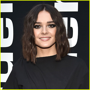 Charlotte Lawrence Premieres New Song Why Do You Love Me Charlotte Lawrence First Listen Music Music Video Just Jared Jr