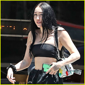 Noah Cyrus Rocks Black Tube Top for Lunch Date With a Friend