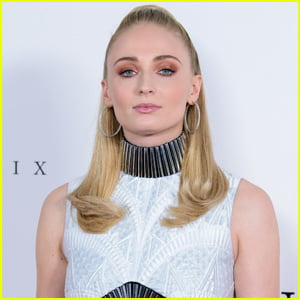 Sophie Turner Has the Best Response to the Bottle Cap Challenge