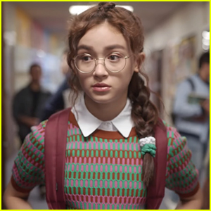 Anna Cathcart Stars In ‘Zoe Valentine’ Season 2 Trailer – Watch Now