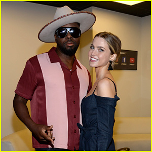 Anne Winters Snaps Fun Pic With Wyclef Jean While Promoting '13 Reasons Why'