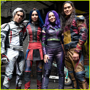 The Final Moments of 'Descendants 3' Were Completely Unscripted