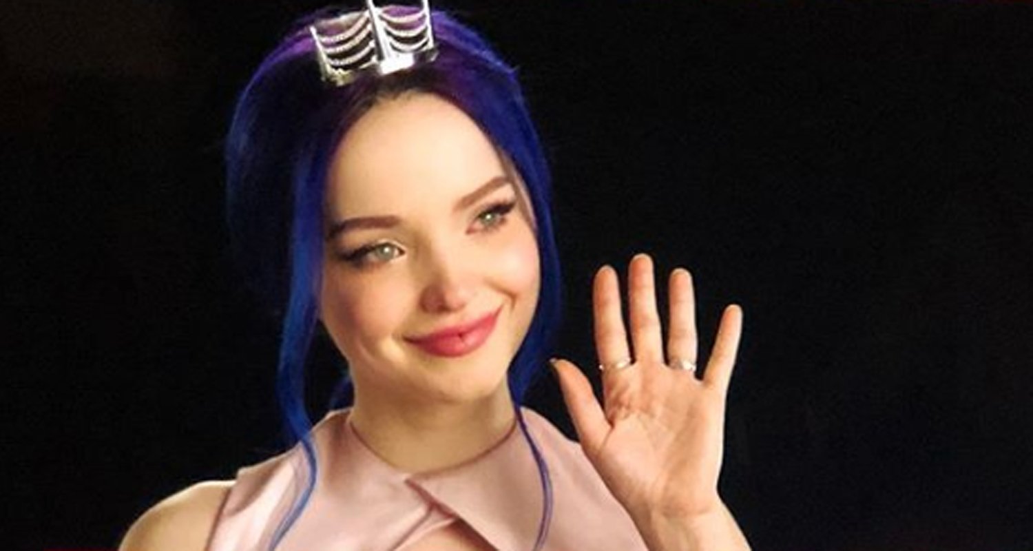 Dove Cameron Says Goodbye To Descendants In Emotional Note Descendants Dove Cameron Just Jared Jr