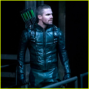 Stephen Amell Really Wants To Take This Item From The 'Arrow' Set After The Series Finale