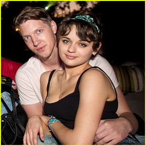 Joey King Couples Up with Boyfriend Steven Piet at Cinespia Screening!