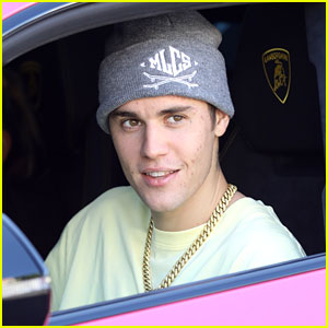 Justin Bieber Puts on a Bright Display for Coffee Run!