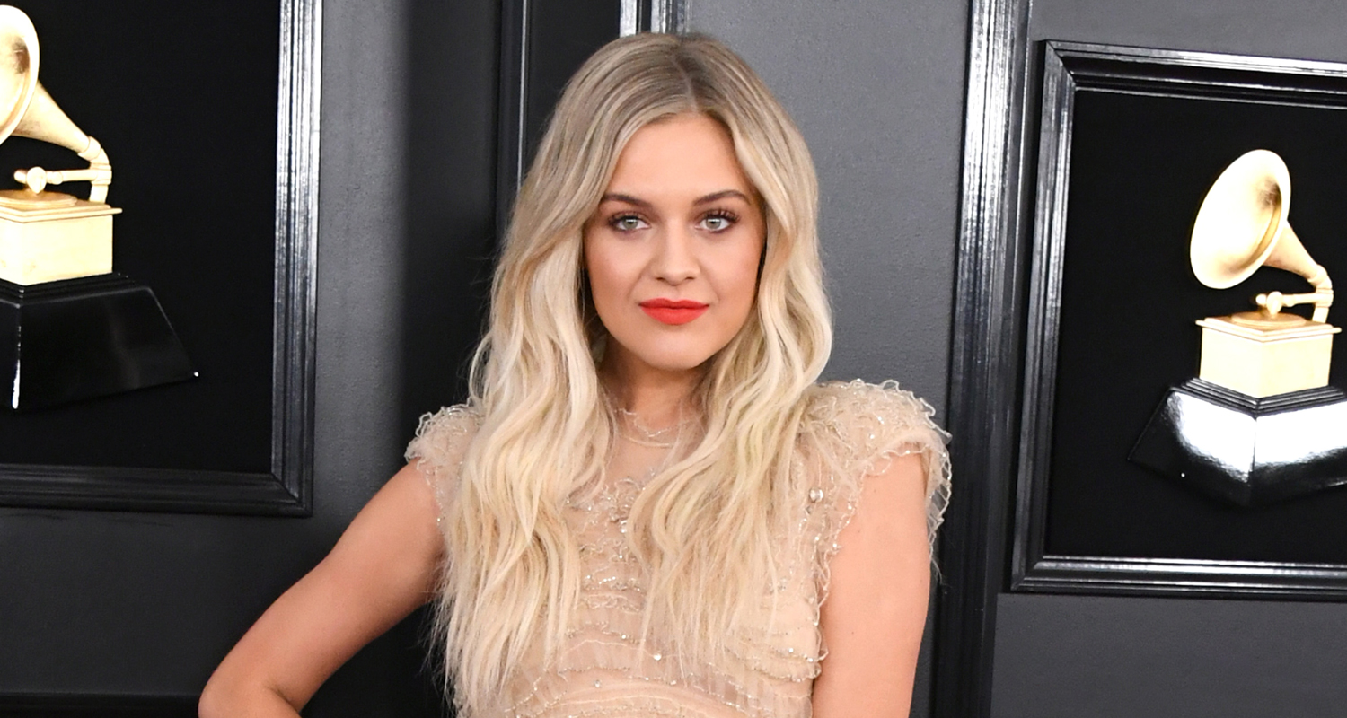 Kelsea Ballerini Finally Gets Her Jonas Brothers Meet & Greet – 12