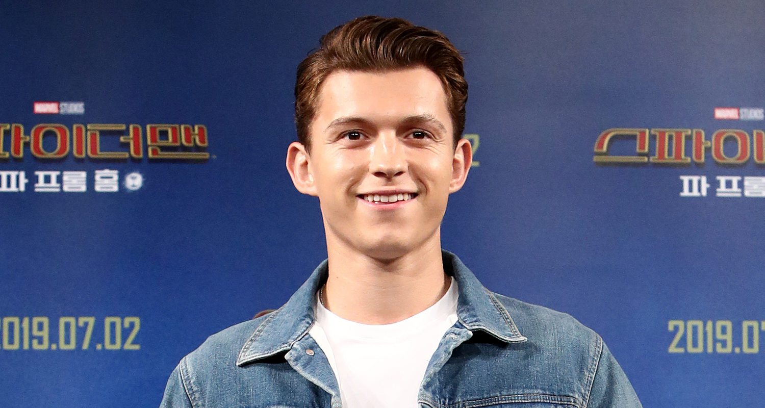 Tom Holland Opens Up About Living Out Of The Spotlight Newsies Tom Holland Just Jared Jr 